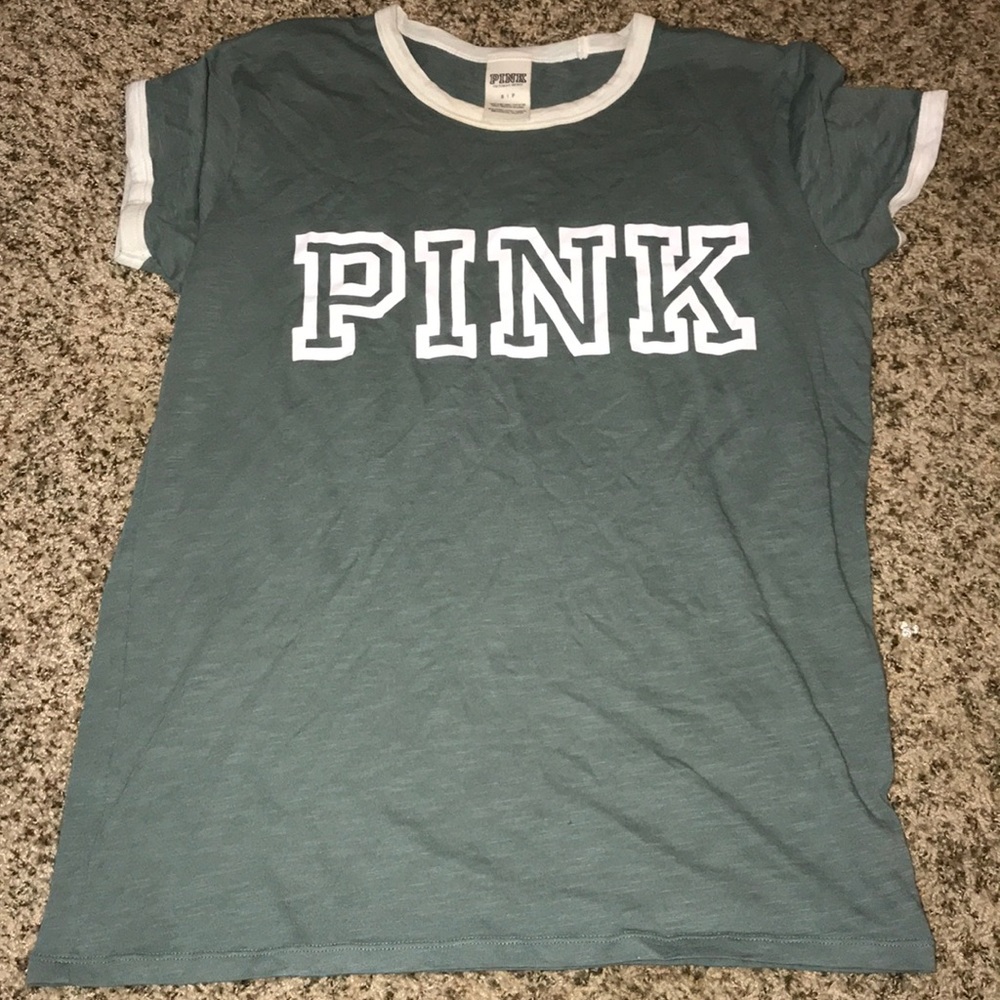 Pink tee shirt